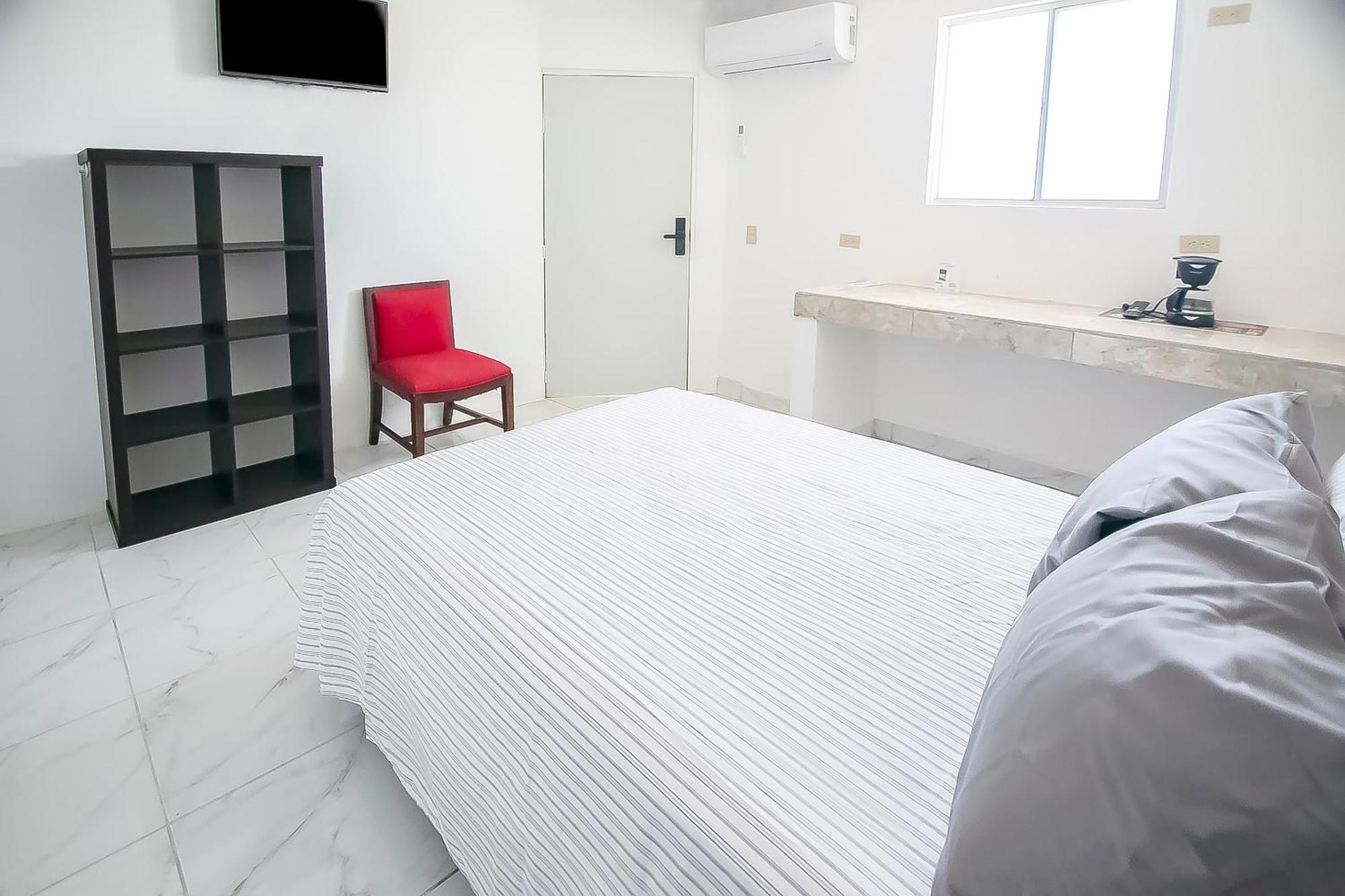 Oyo Hotel Plaza Las Torres, كابو سان لوكاس المظهر الخارجي الصورة